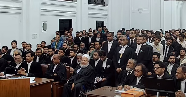 শেখ হাসিনার মামলা: ট্রাইব্যুনালে রায়ের শেষ অংশ পড়া চলছে