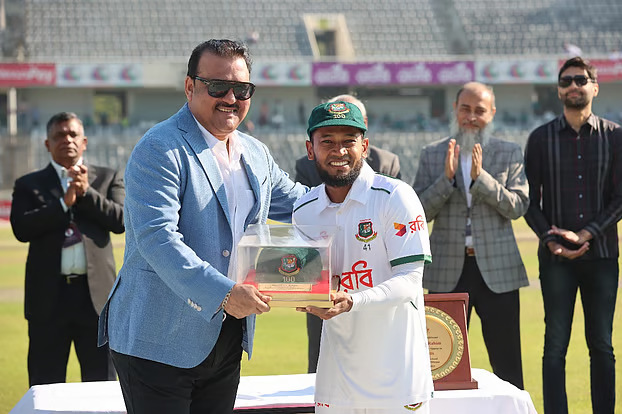 শততম টেস্টে শতভাগ দেওয়ার প্রতিশ্রুতি মুশফিকের