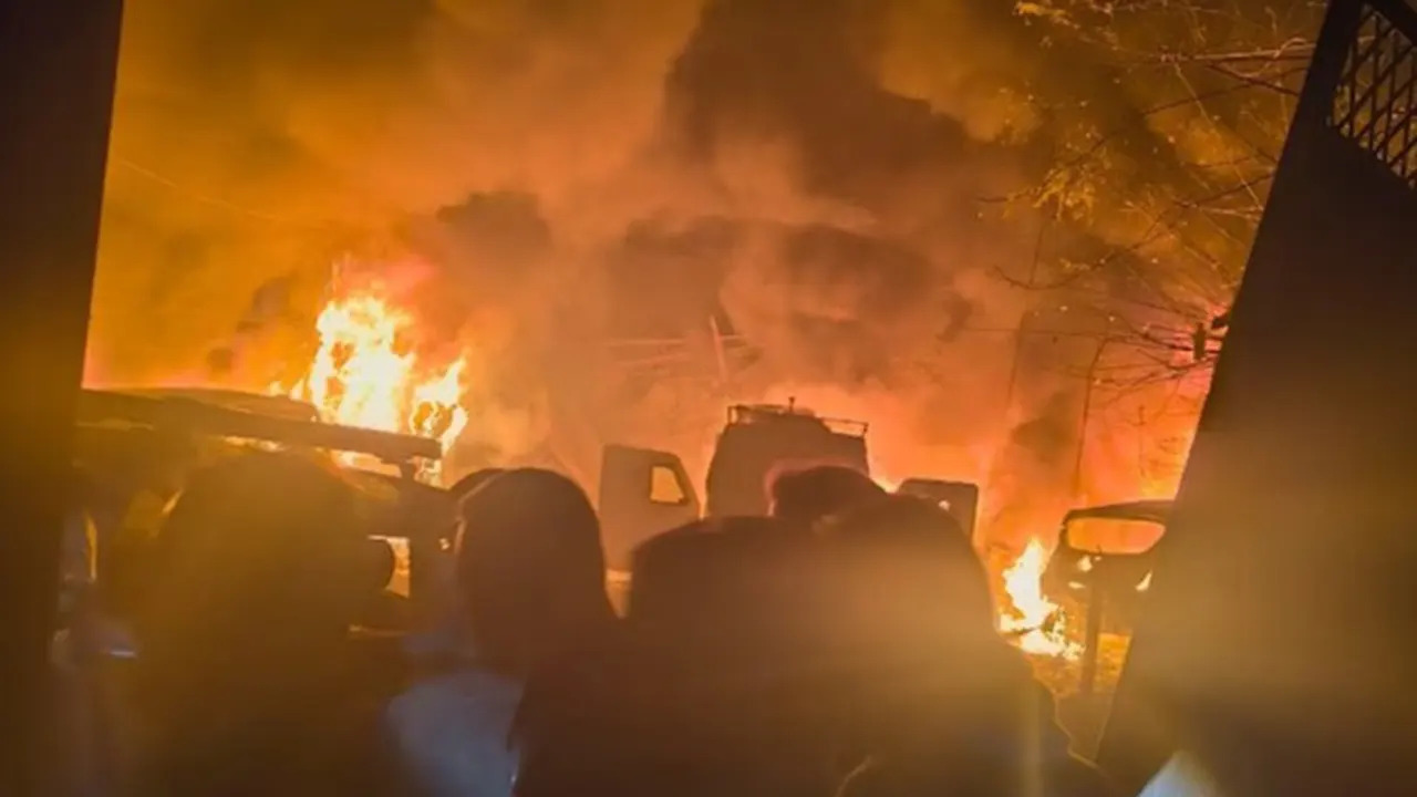 জম্মু-কাশ্মীরে থানায় বিস্ফোরণ, নিহত ৭