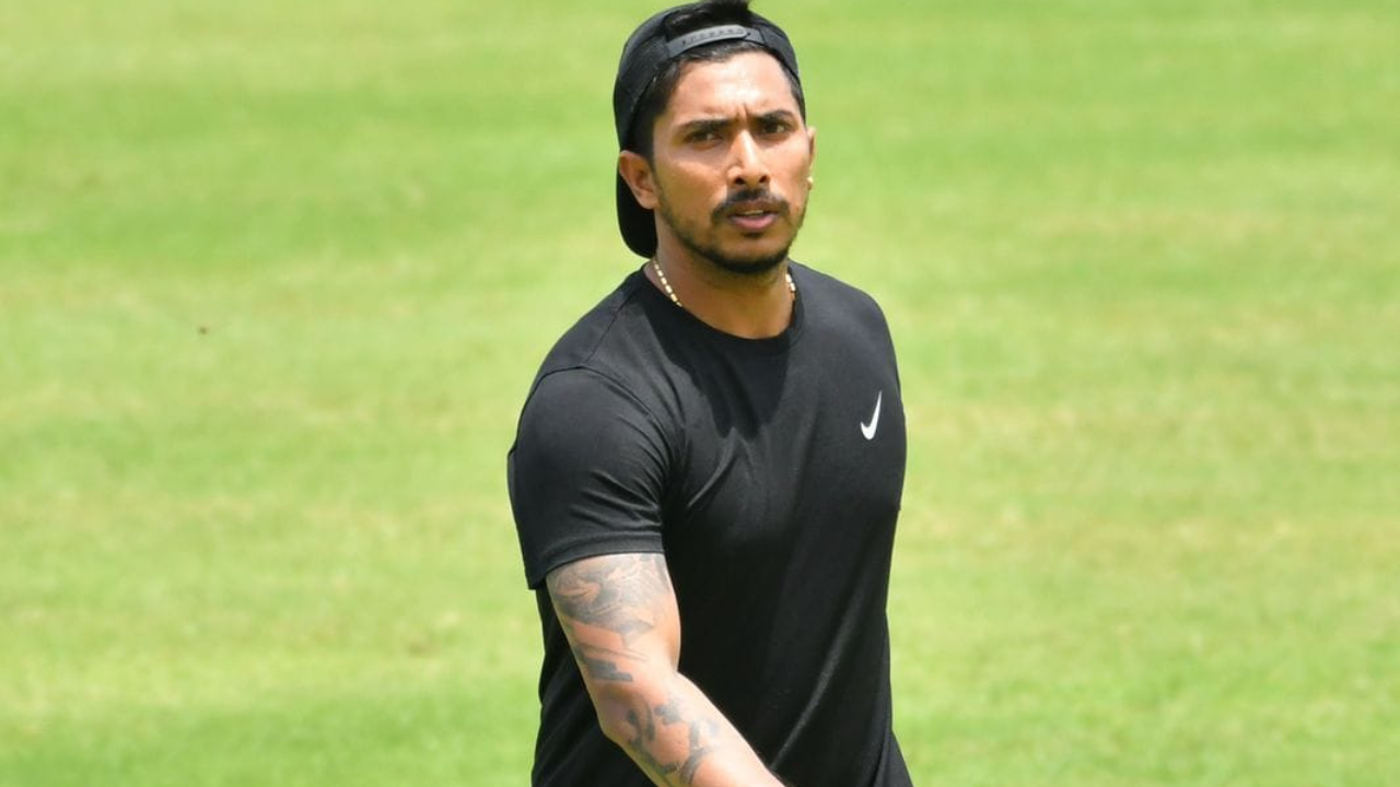 সৌম্য-হাসানকে দলে টানল নোয়াখালী, নিলাম ঘিরে উত্তাপ